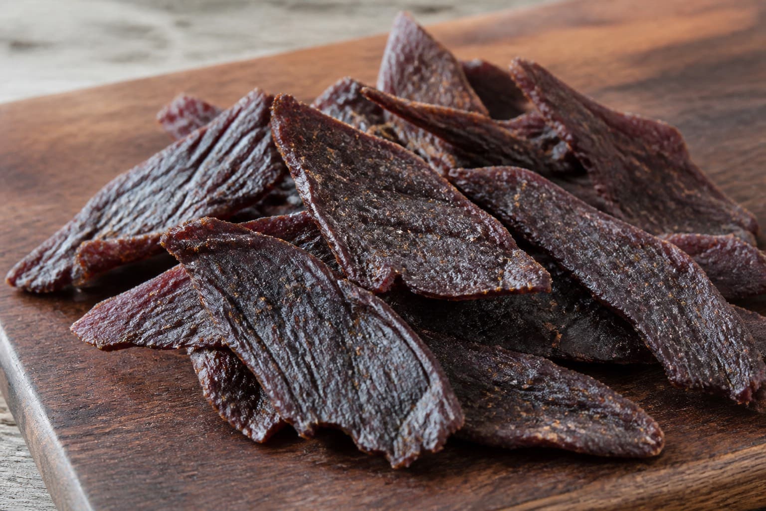Beef jerky-strimler fra dehydrator